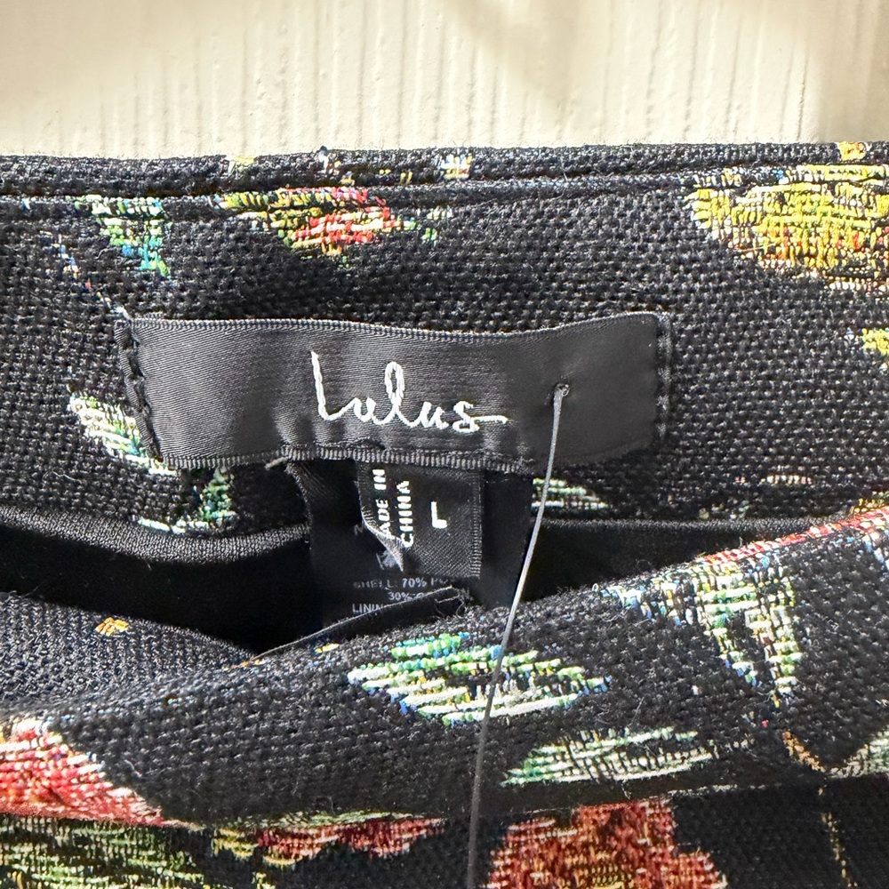 ❤️ Lulus Ismerie Black Floral Jacquard Mid-Rise Skort - Picture 4 of 5